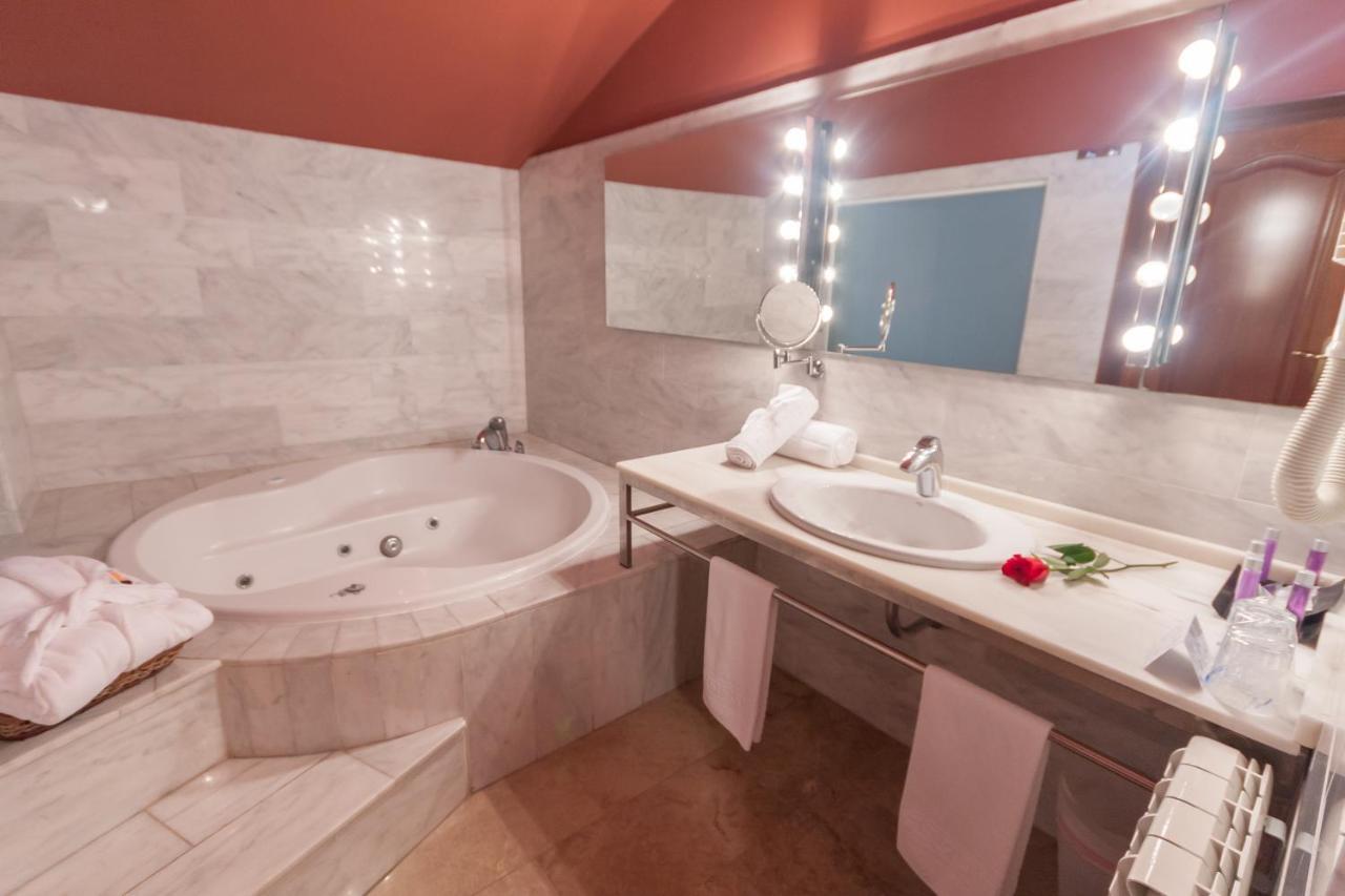 Hotel Spa Sinagoga Хервас Экстерьер фото